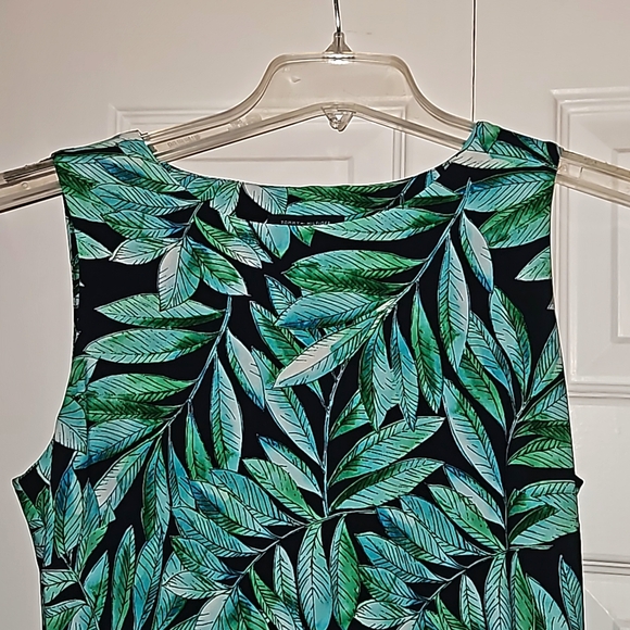 Floral Dress size 6 - Picture 3 of 4